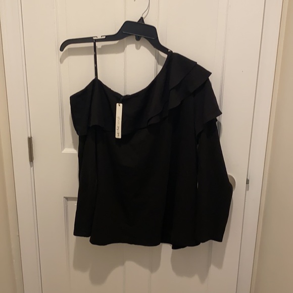 Black Gibson off the shoulder sweater, size 2x - Picture 2 of 2